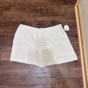 ARULA Neutral Linen-Blend Skort in Light Beige